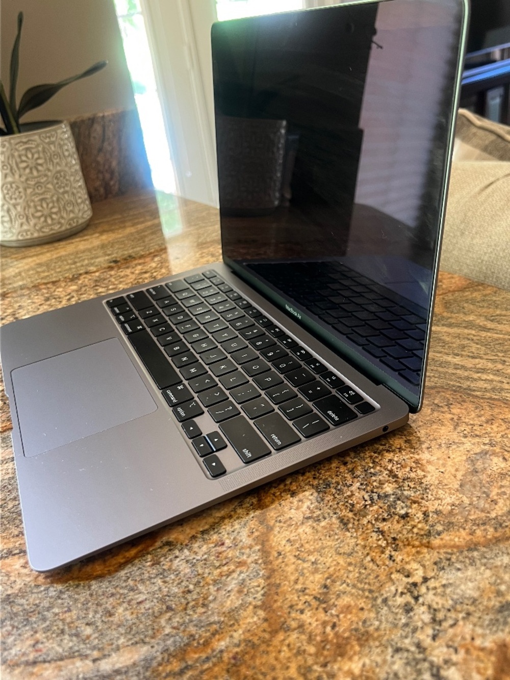 MacBook Air 2020 - Space Gray